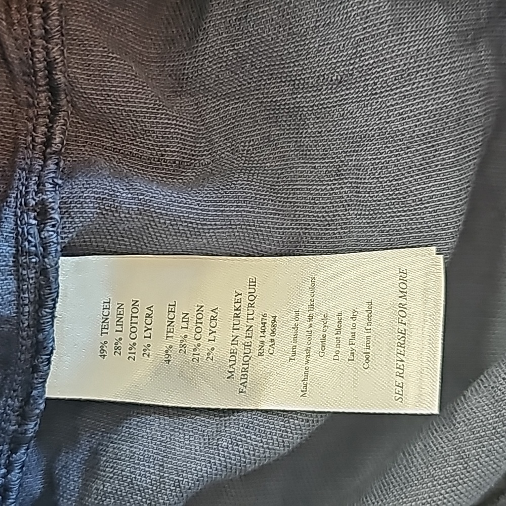 Fahery Linen Blend Cuffed Shorts in Navy - Picture 8 of 9